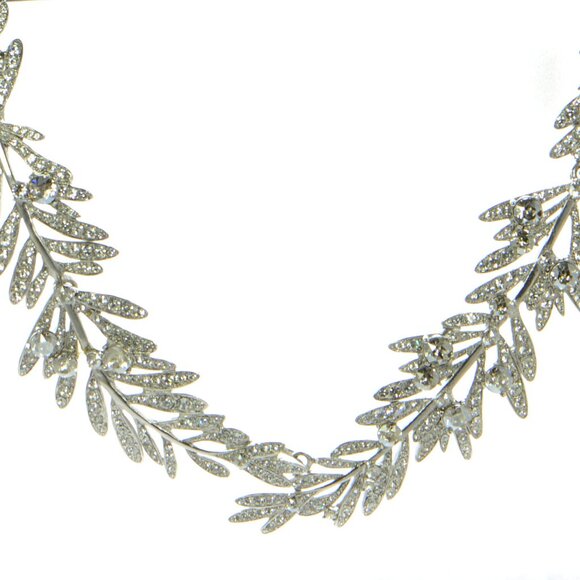 Oscar de la Renta Crystal Necklace - Picture 2 of 7